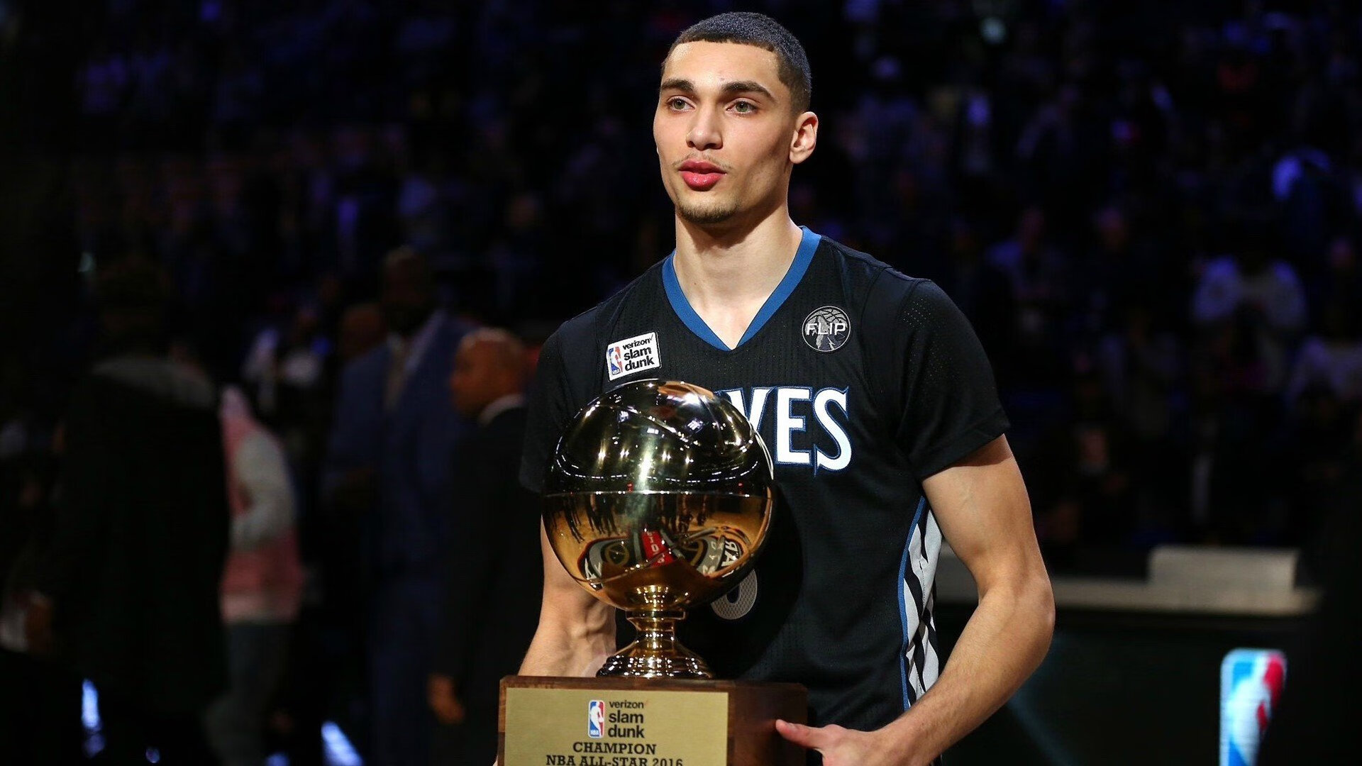 乐鱼体育app官网入口-国际足联新规:越位判罚或将改变,足球越位判罚依据